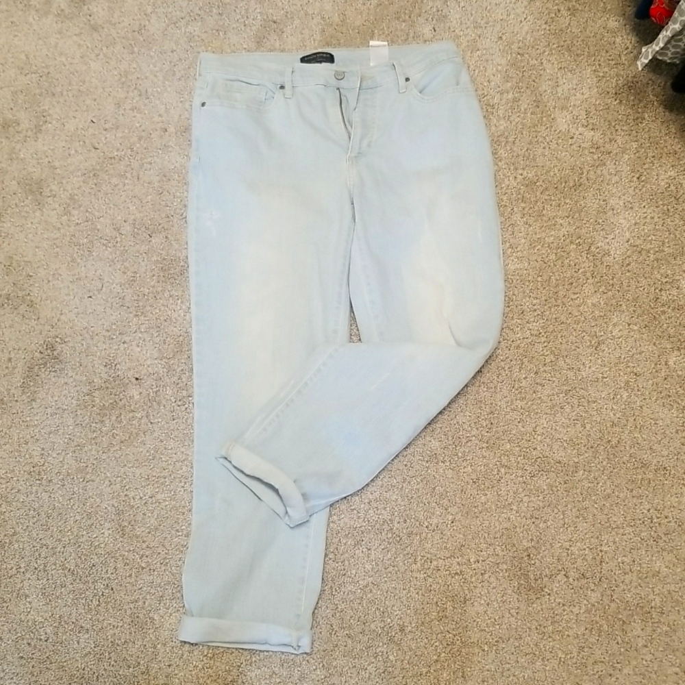 Girlfriend jeans